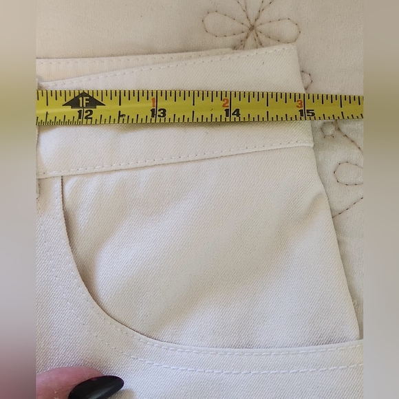 St. John Collection Women's Straight High-rise White Jeans Size 6 - Picture 6 of 14